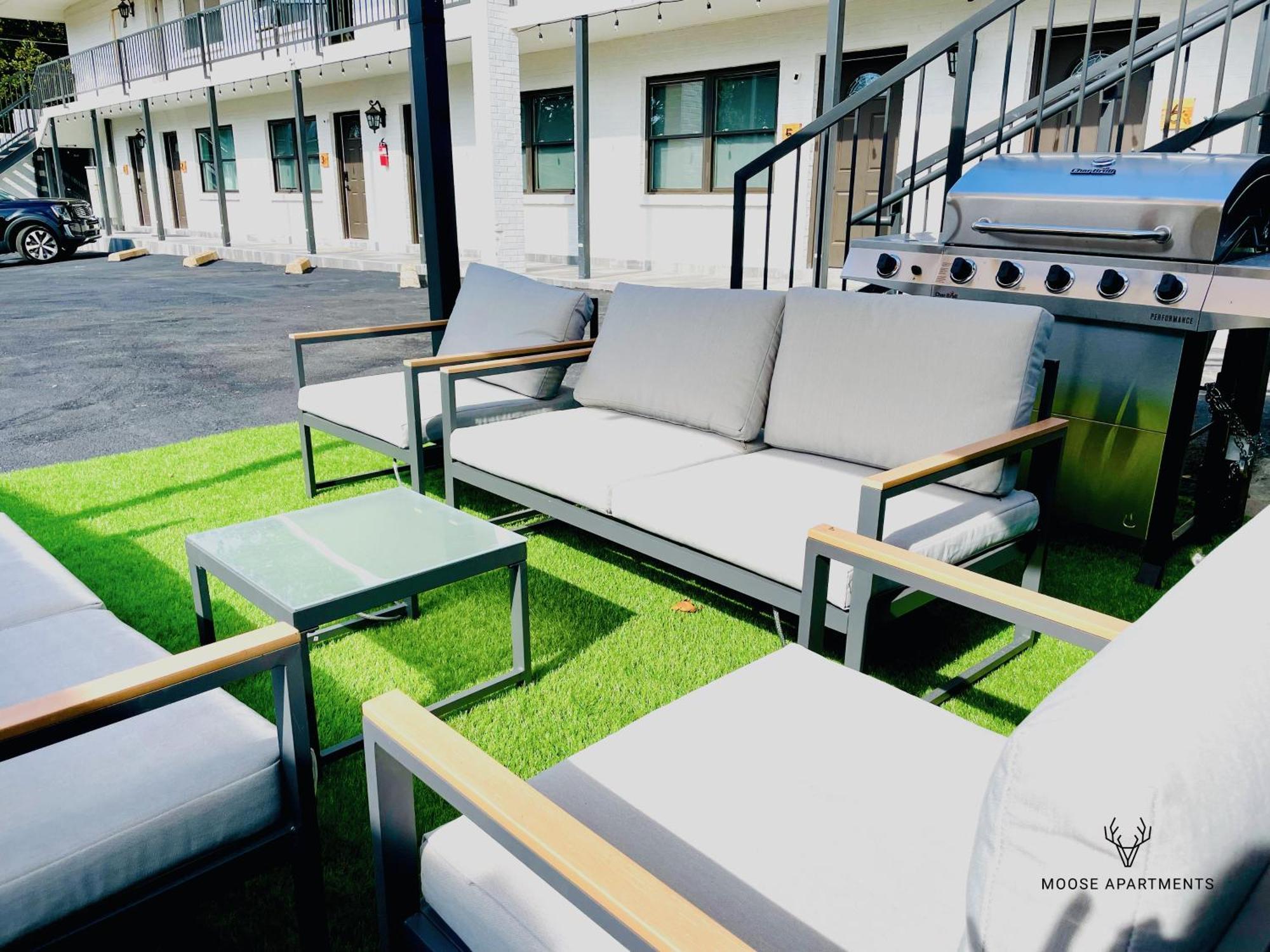 The Moose #10 - Stylish Loft With King Bed, Free Parking & Wi-Fi Apartment Memphis Exterior photo